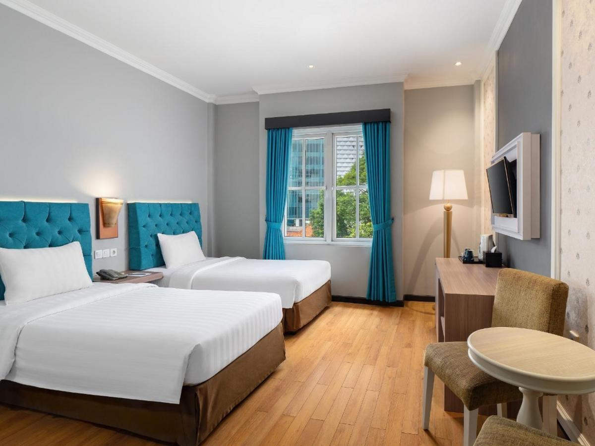 Luminor Hotel Palembang By Wh Free Massage 10 Minutes Экстерьер фото