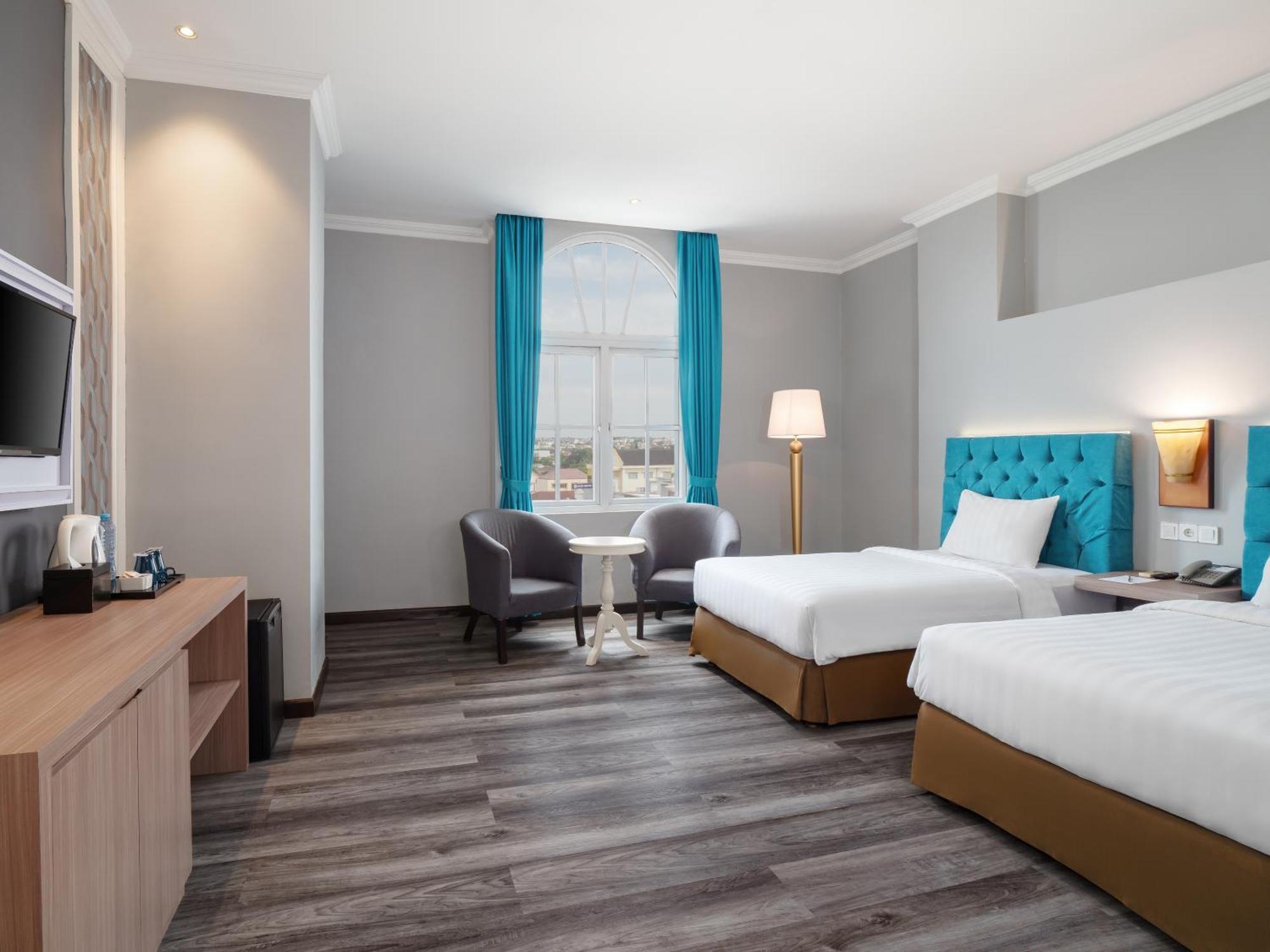 Luminor Hotel Palembang By Wh Free Massage 10 Minutes Экстерьер фото